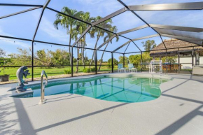Villa Tiki w/ heated Pool very quiet & green Oasis